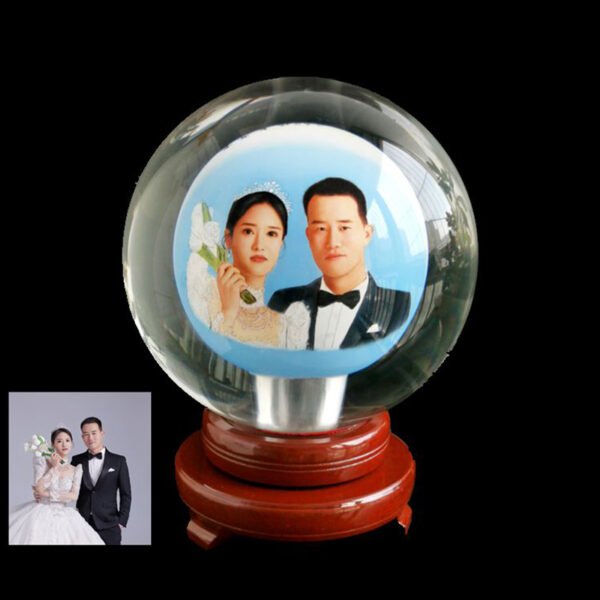 Customized portrait crystal ball