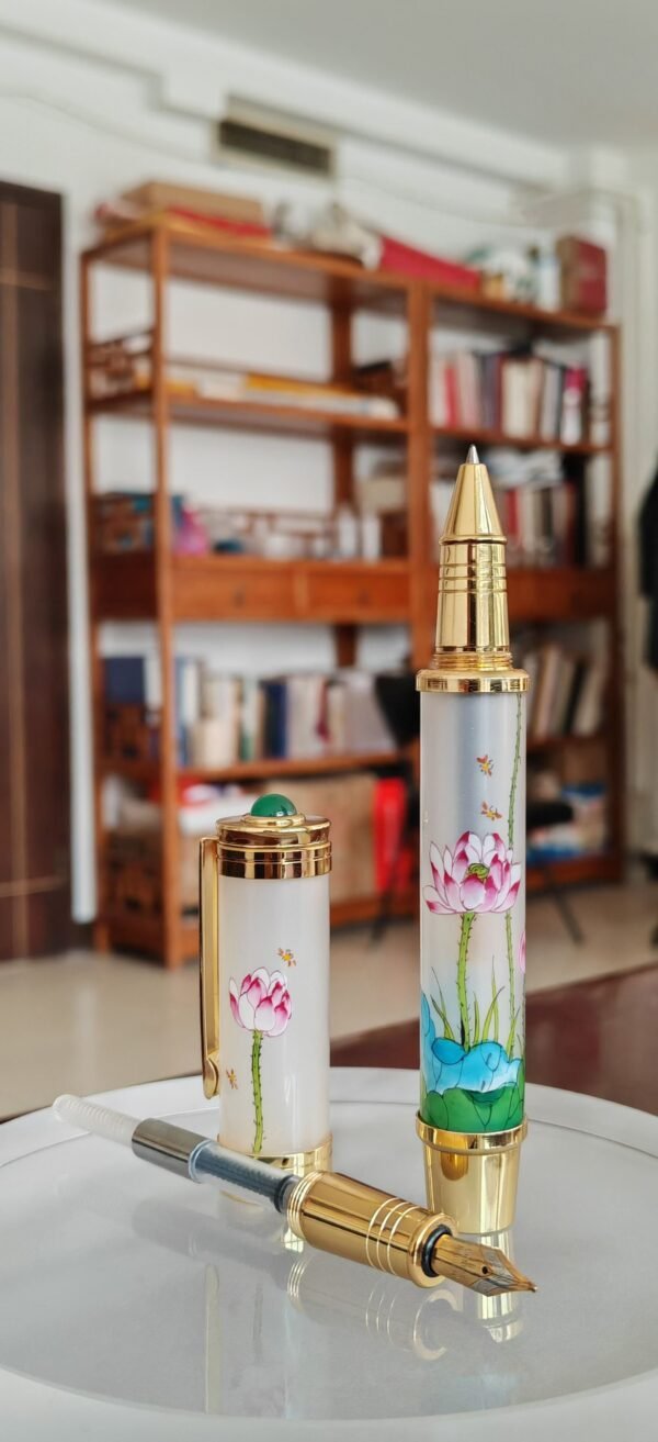 Purely handmade DIY inner brush lotus handmade painting, a good gift